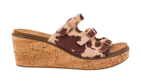 Corkys Footwear Don’t Mind Me Women’s Wedge Sandal – Featuring a 2.5 Inch Heel, Three Adjustable Buckle Straps, A Cushioned EVA Insole, and a Cork-Wrapped Outsole