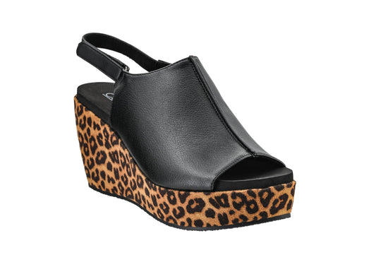 Corkys Footwear Women's Weekend Plans 3.25" Wedges
