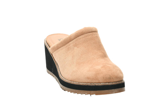 Corkys Footwear Women's Skedaddle 2.25 Inch Heeled Mule